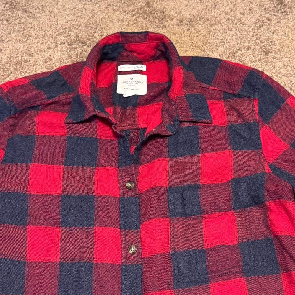 American Eagle Flannel Shirt Womens Medium Red Plaid Boyfriend Fit Long Sleeve - Picture 3 of 9